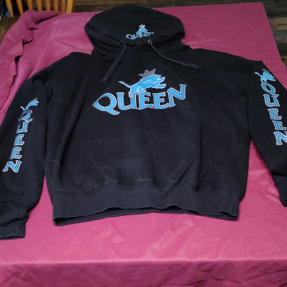 ESV Surf Co. Black Hoodie with Blue Detroit Lions Logo - Picture 1 of 5